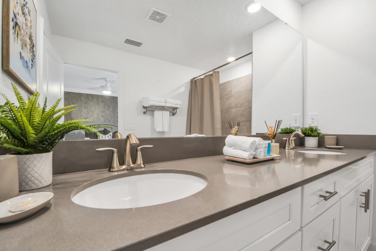 Brand New Townhouse-Storey Lake Villa Kissimmee Buitenkant foto